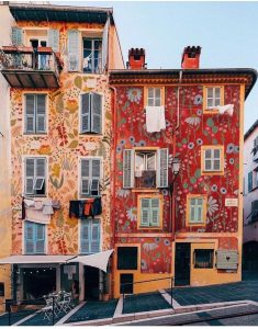 maison fleurie hum @thislittlestreet